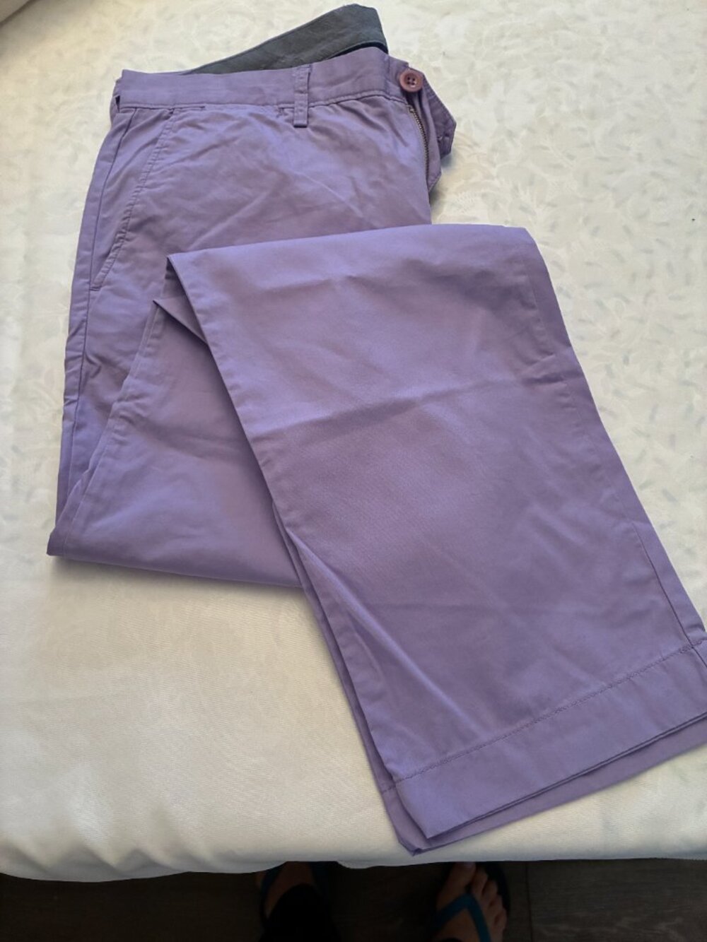 Pants. NEW. JCREW sz 33x30 light purple. 100% cotton Light weight Ultra Slim